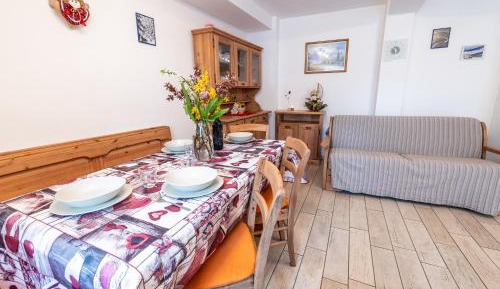 Two-Bedroom Apartment with Barbecue