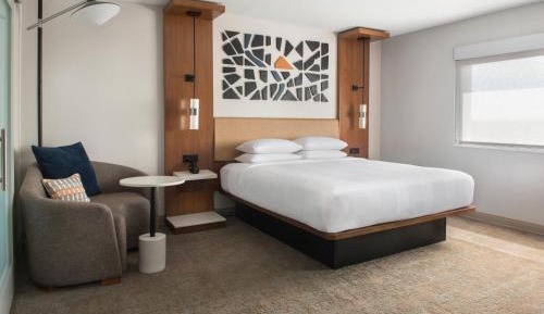 King Room with City View