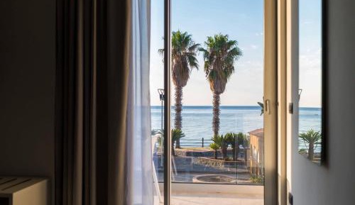 Triple Room with Sea View