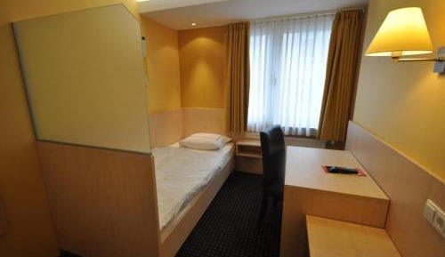 Small Single Room