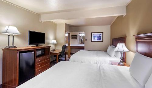 Queen Room with Two Queen Beds - Disability Access/Non-Smoking