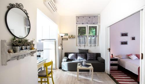 One-Bedroom Apartment with Terrace