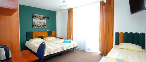 Triple Room with Private Bathroom