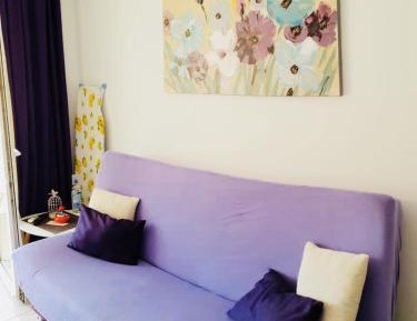 One-Bedroom Apartment with Balcony