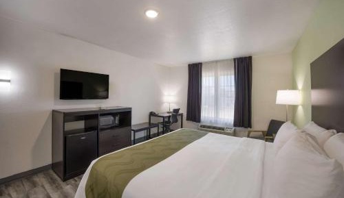 King Room - Accessible/Non-Smoking
