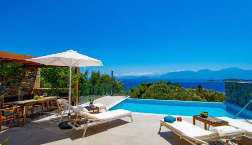Two Bedroom Villa with Private Heated Pool