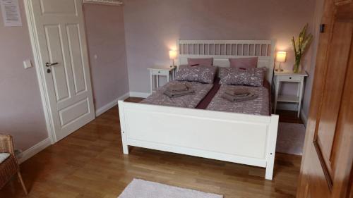 Double Room with Shared Bathroom