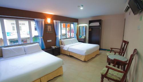 Deluxe Family Room