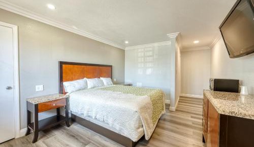 Deluxe Single Room