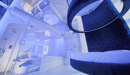 King Suite with Spa Bath
