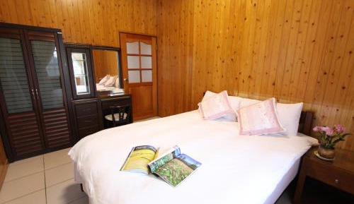 Three-Bedroom Cottage