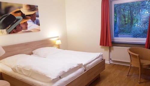 Double or Twin Room with Private External Bathroom