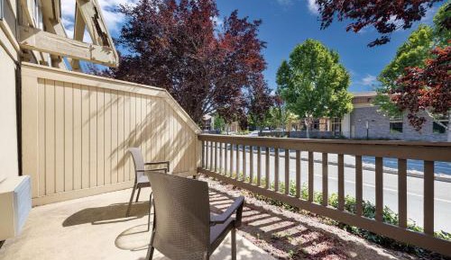 King Room with Patio