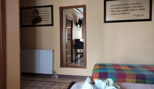 Double or Twin Room with Private Bathroom