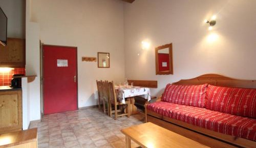 Apartment (6 Adults)