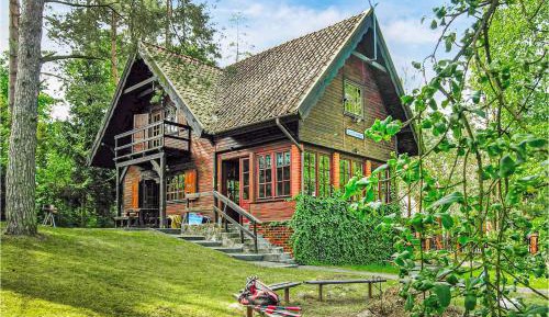 Three-Bedroom Holiday Home 