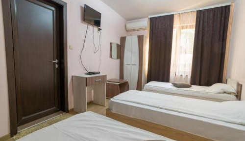 Basic Triple Room