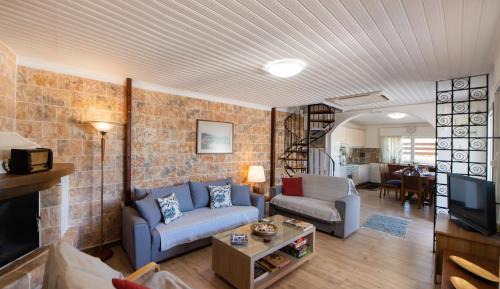 Three-Bedroom Holiday Home 