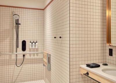 Queen Room - Disability Access