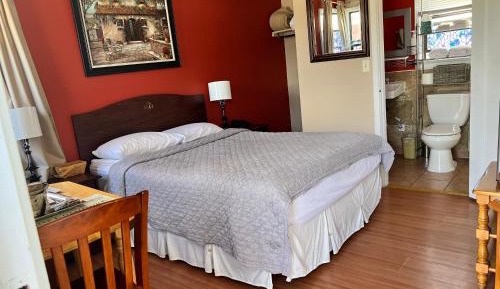 Queen Room