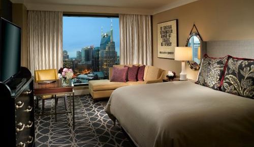 Deluxe Room - 1 King Bed