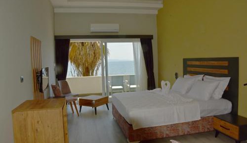 Triple Room with Sea View