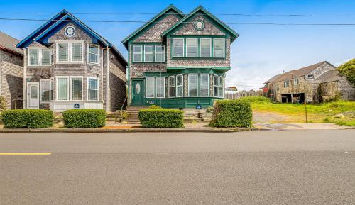 Four bedroom holiday home 