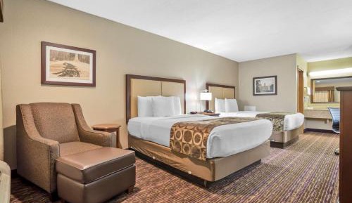 Queen Room with Two Queen Beds - Smoking
