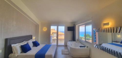 King Suite with Spa Bath