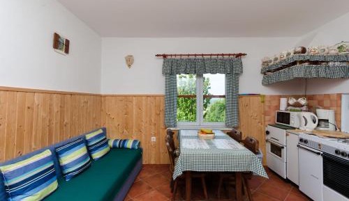 One-Bedroom Holiday Home