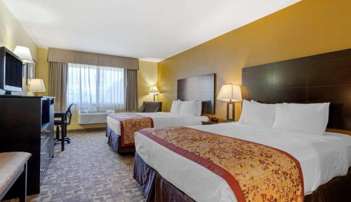 Queen Room with Two Queen Beds - Non-Smoking