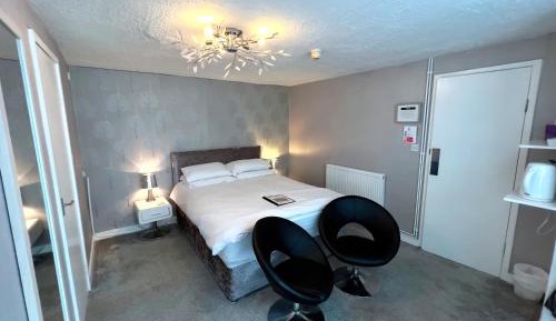 Large Double Room