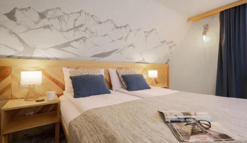Deluxe Family Suite