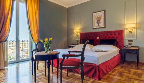 Deluxe Double or Twin Room