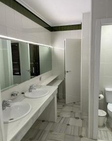 Single Room with Shared Bathroom