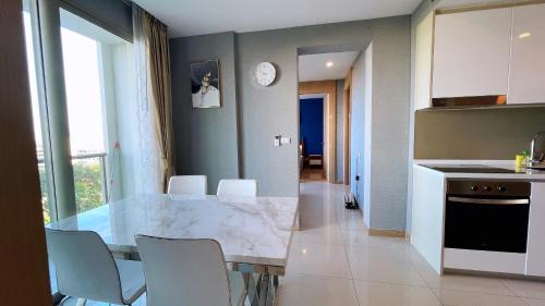 Family Room with Sea View