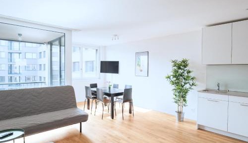 Apartment with balcony M