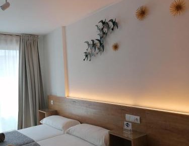 Triple Room with Private Bathroom