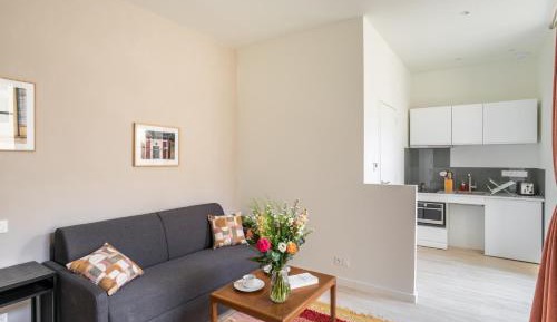 Studio Apartment