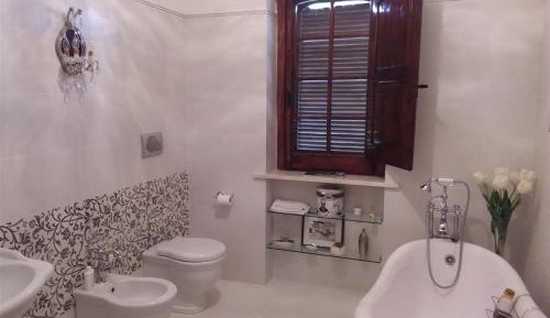 Double Room with Private External Bathroom