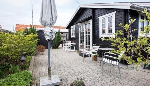 One-Bedroom Holiday Home