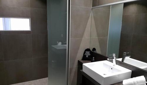Deluxe Double Room with Shower