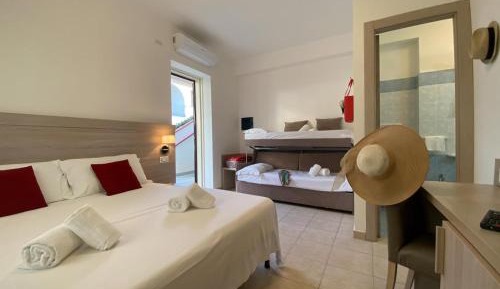 Standard Quadruple Room