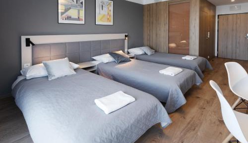 Apartment (3 Adults)