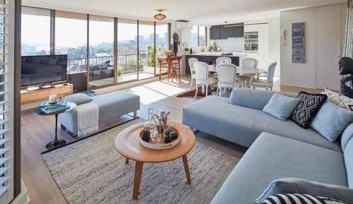 Deluxe Apartment