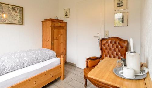 Single Room with Terrace