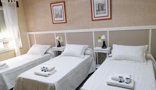 Triple Room with Private Bathroom
