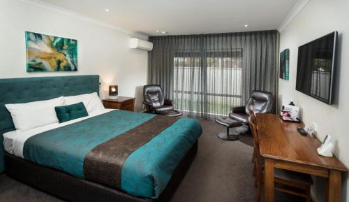 Executive Queen Room