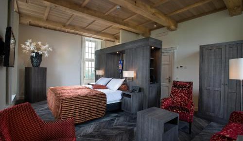 Luxury Suite with Sauna
