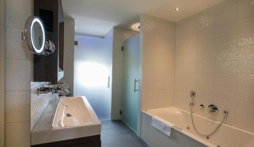 Suite - Tower